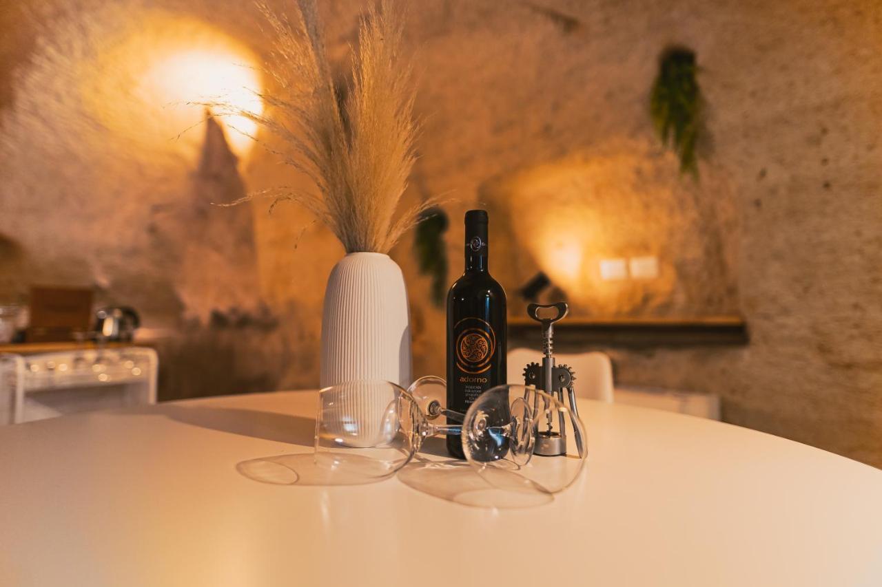 Sassi -Suite Inlapis - Casa Nella Pietra Matera Buitenkant foto